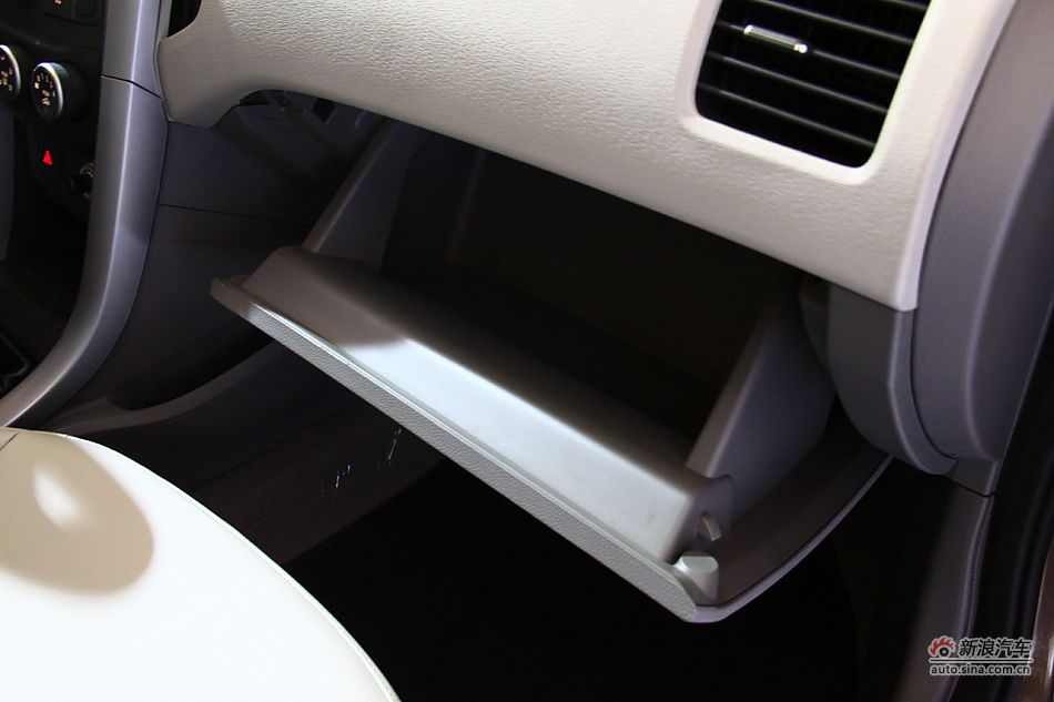 上汽通用五菱宝骏630