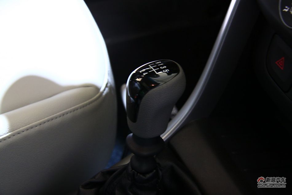 上汽通用五菱宝骏630