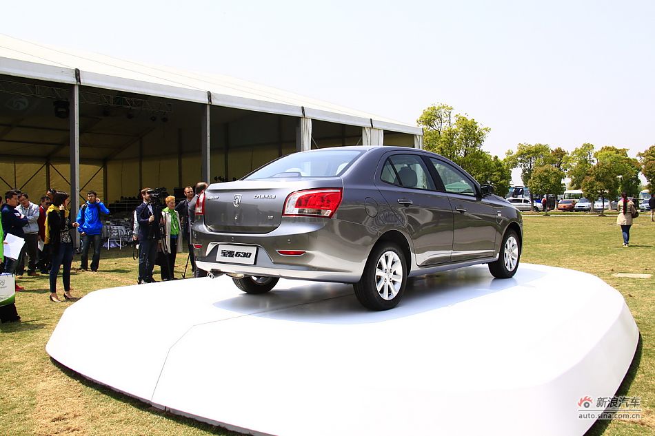 上汽通用五菱宝骏630