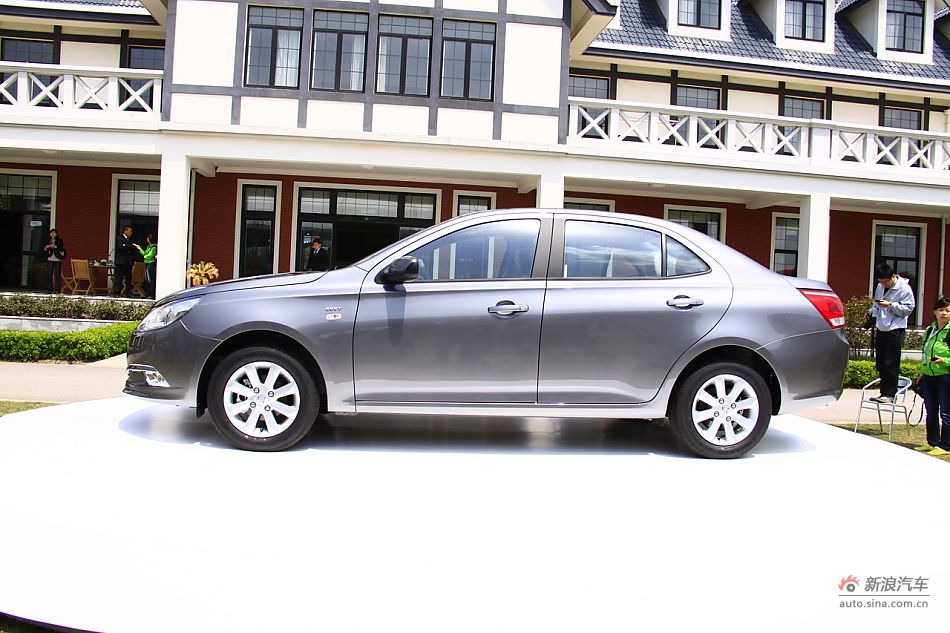 上汽通用五菱宝骏630