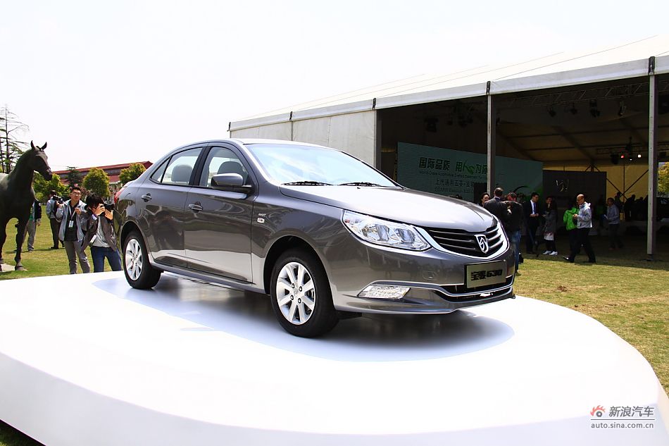 上汽通用五菱宝骏630