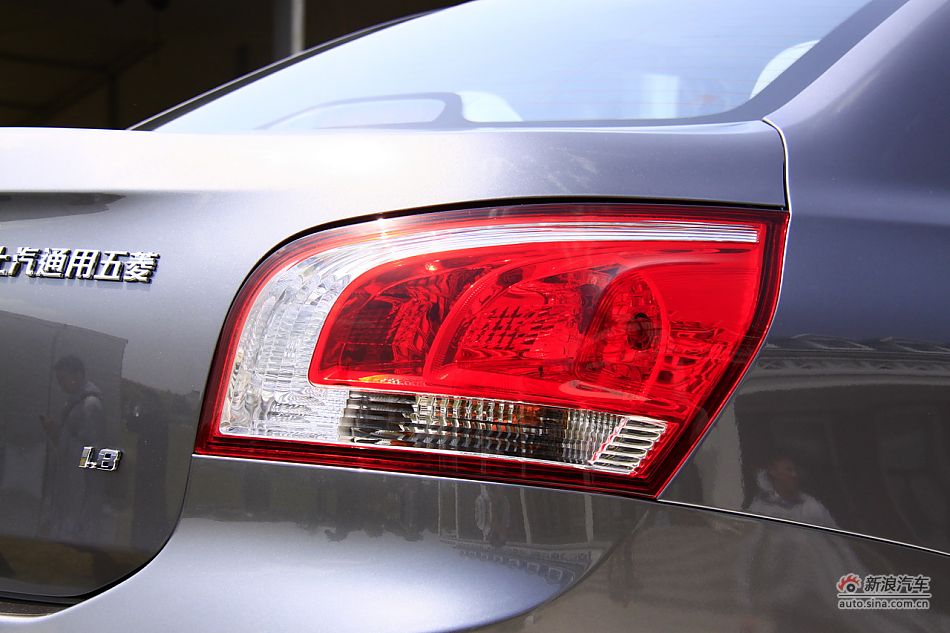 上汽通用五菱宝骏630