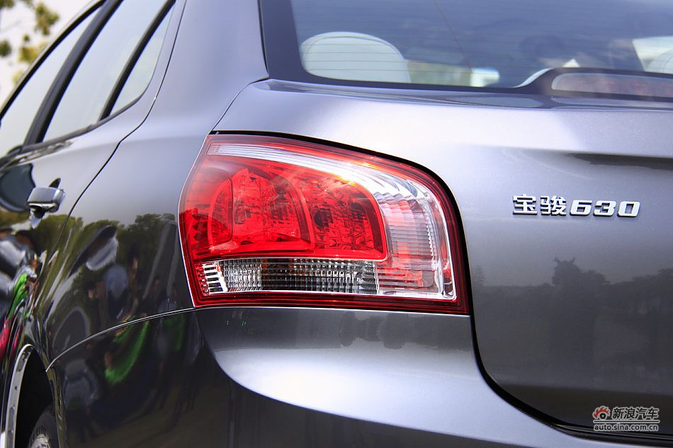 上汽通用五菱宝骏630