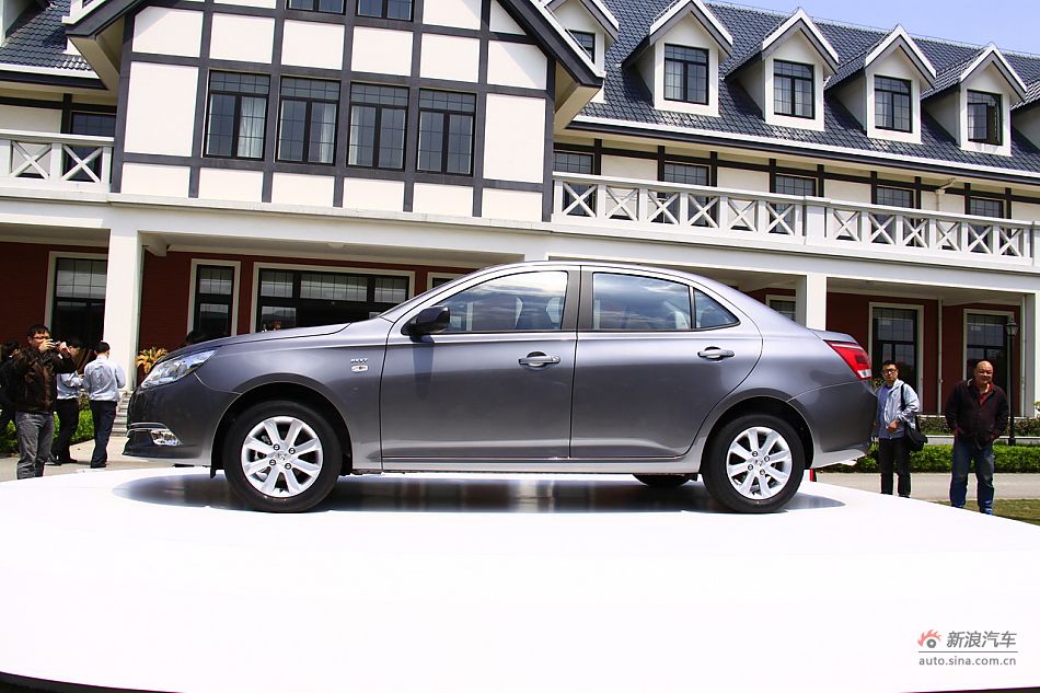 上汽通用五菱宝骏630