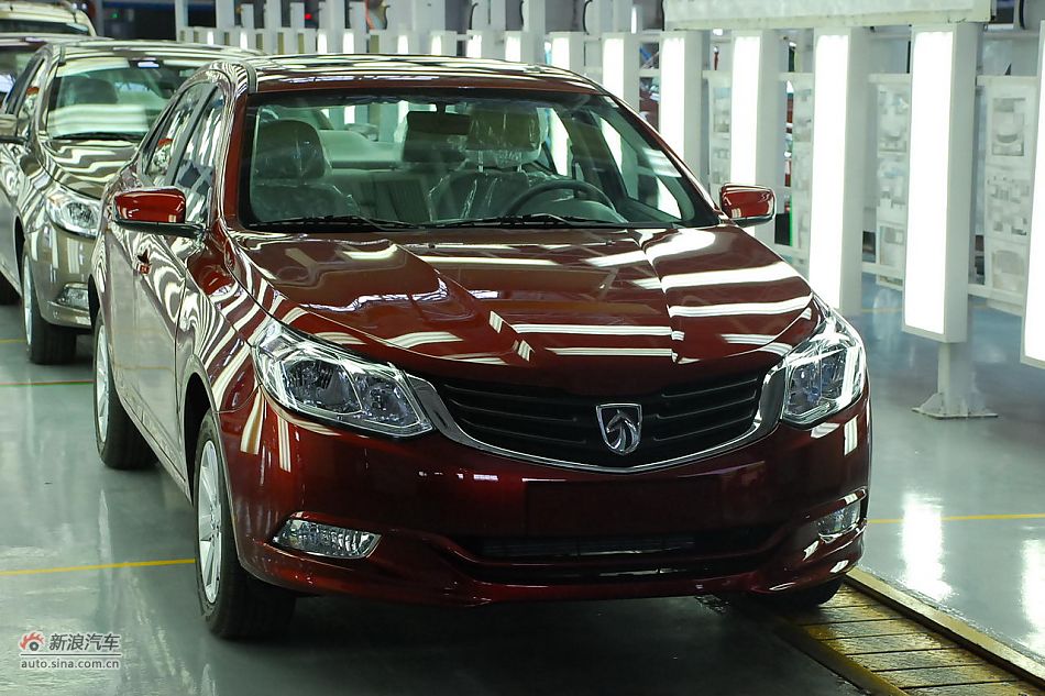 宝骏630下线现场图：新车下线