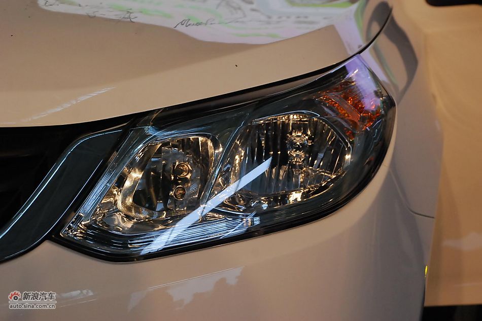 宝骏630下线现场图：新车下线