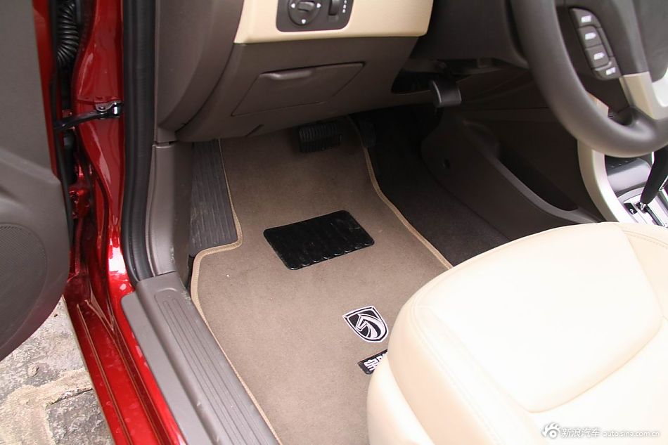 2012款宝骏630自动档