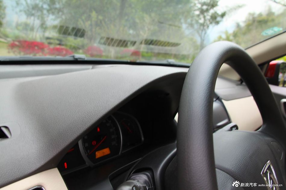 2012款宝骏630自动档