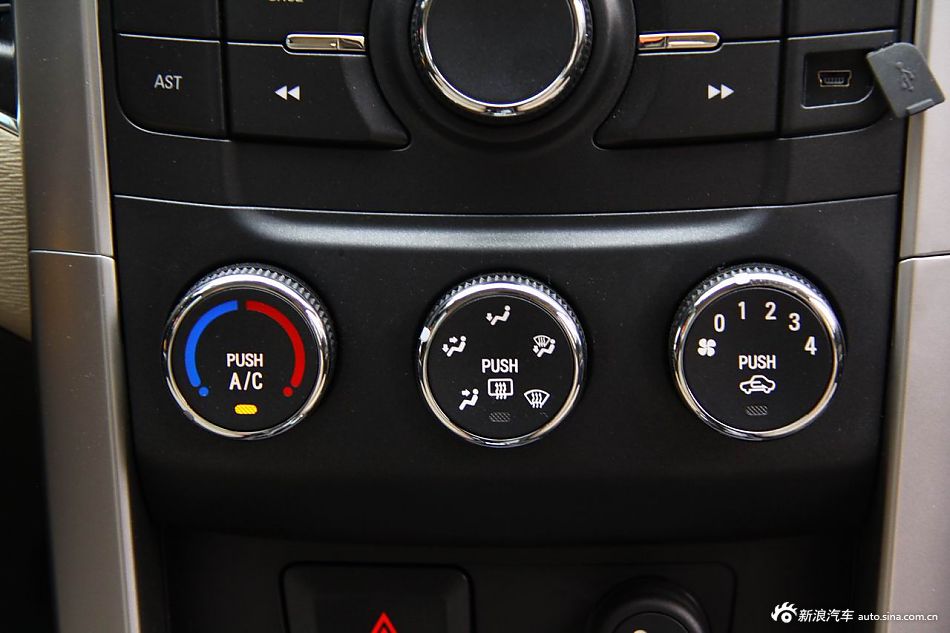 2012款宝骏630自动档