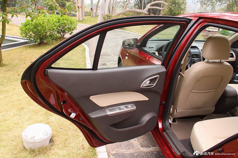 2012款宝骏630自动档