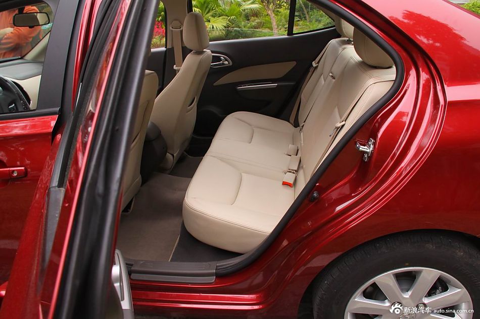 2012款宝骏630自动档