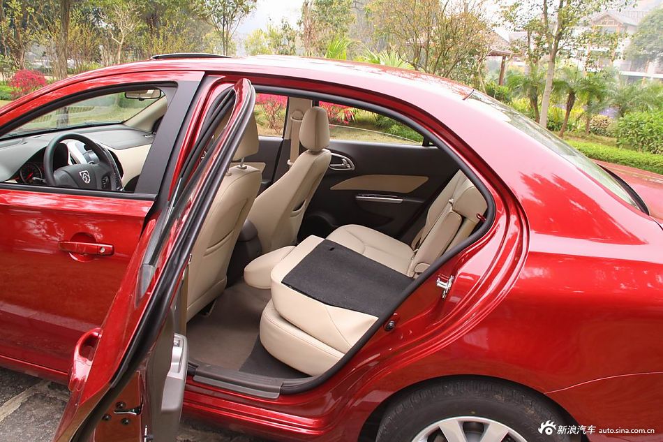 2012款宝骏630自动档