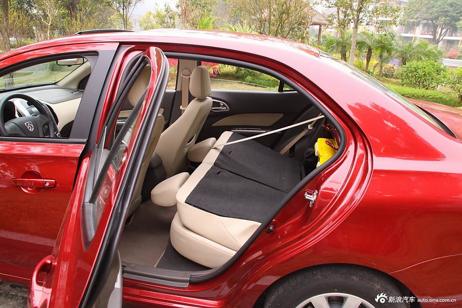 2012款宝骏630自动档