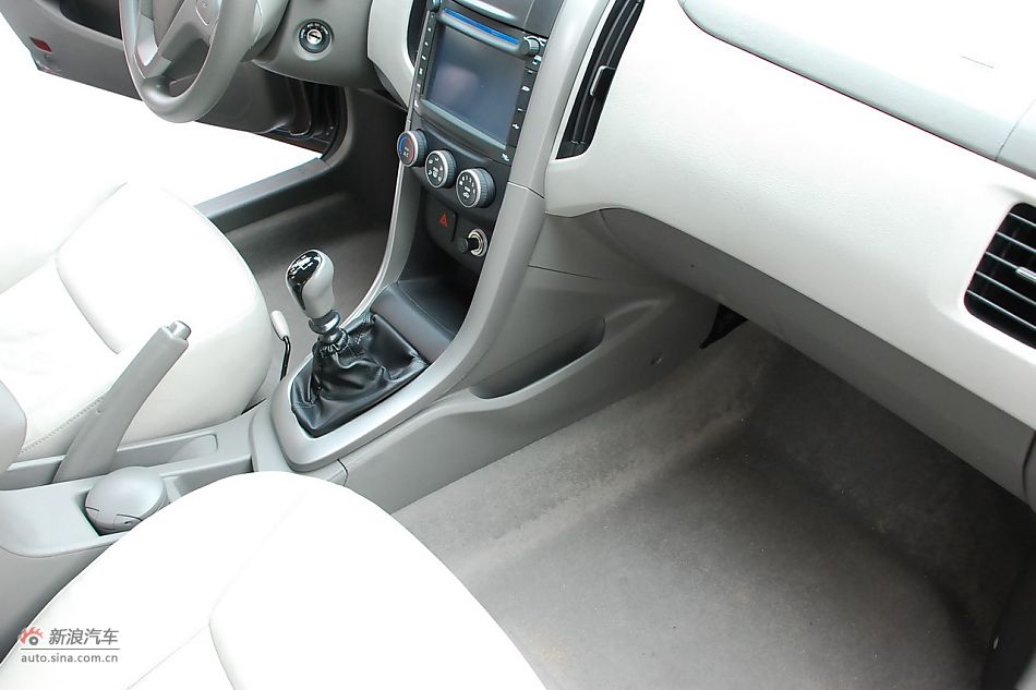 宝骏630内饰