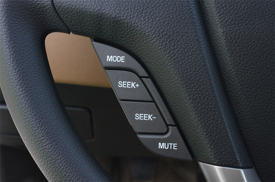 2013款 1.5L MT 精英型 