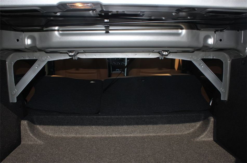 2013款 1.5L MT 精英型 