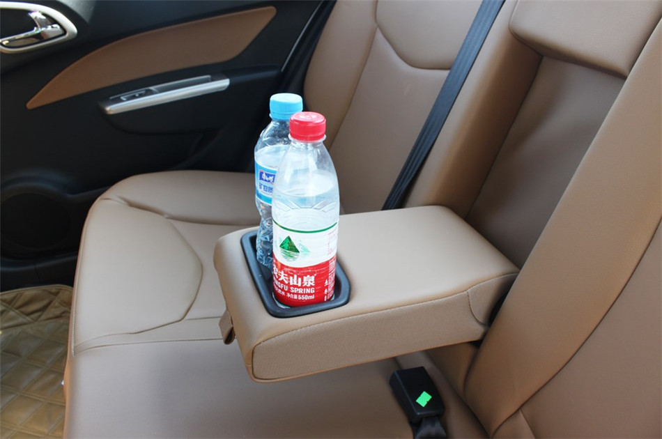 2013款 1.5L MT 精英型 