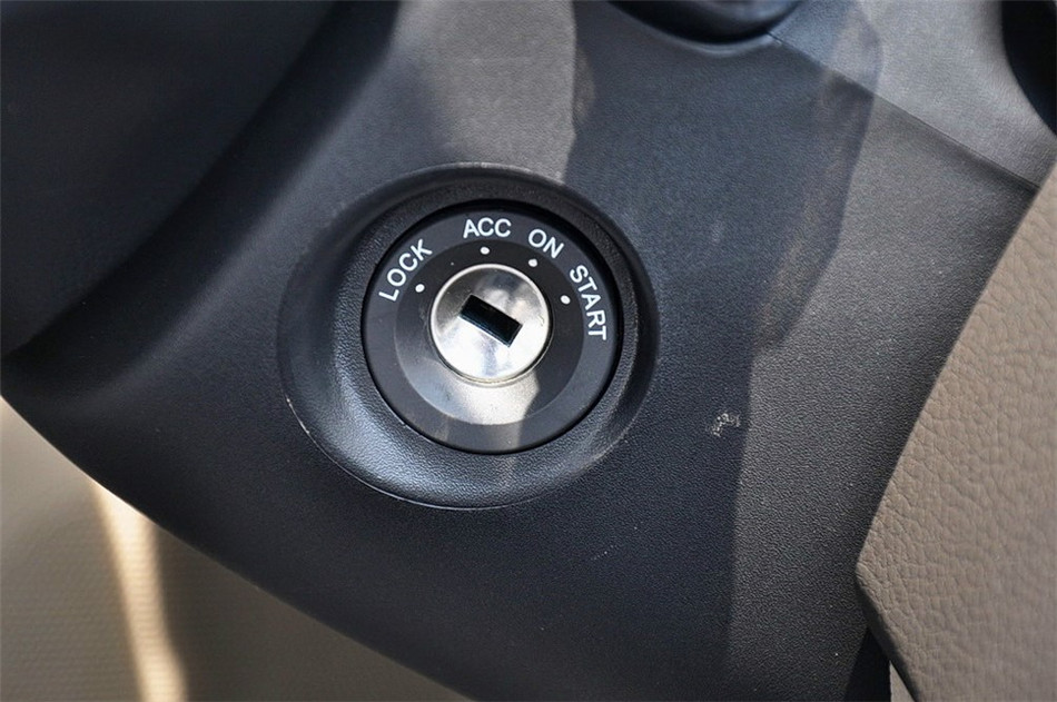 2014款 1.5L MT 舒适型 内饰