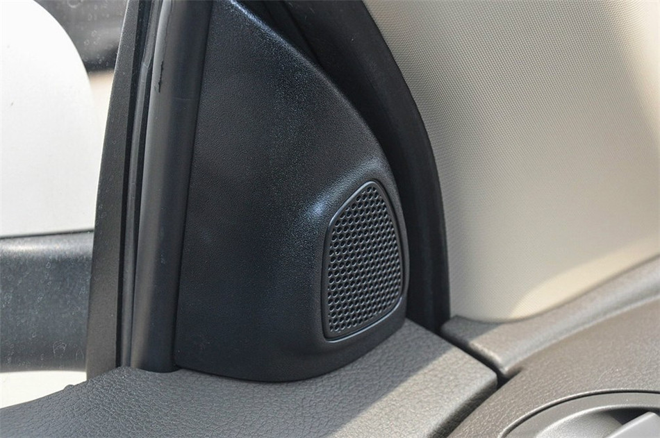 2014款 1.5L MT 舒适型 座椅空间