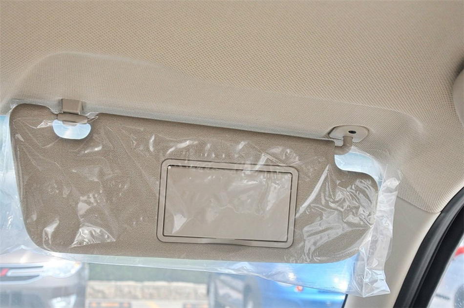 2014款 1.5L MT 舒适型 座椅空间