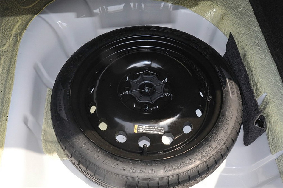 2014款 1.5L MT 舒适型 其他