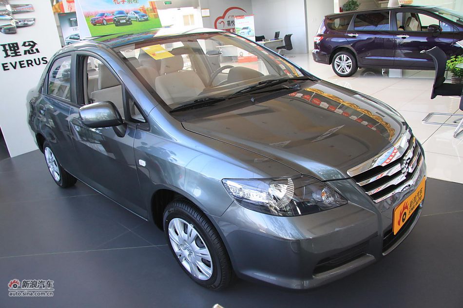 2011款理念S1 1.3L自动舒适版