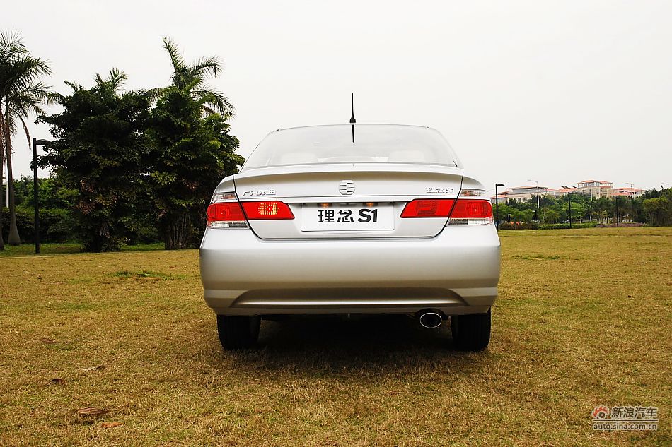 广汽本田理念S1外观实拍