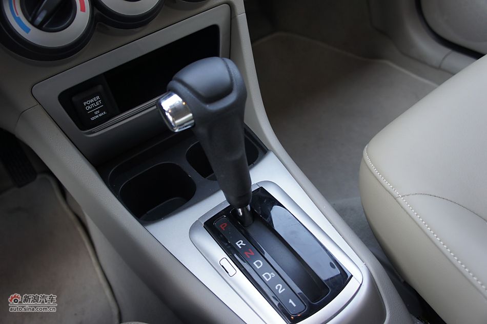 2011款理念S1 1.5L自动豪华型