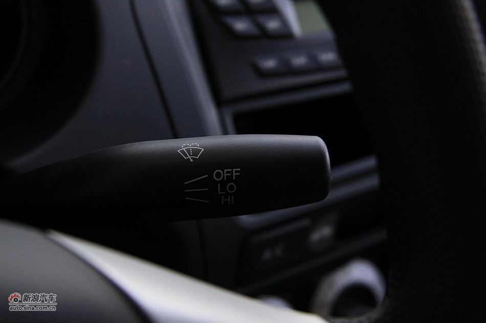 2011款理念S1 1.3L自动舒适版