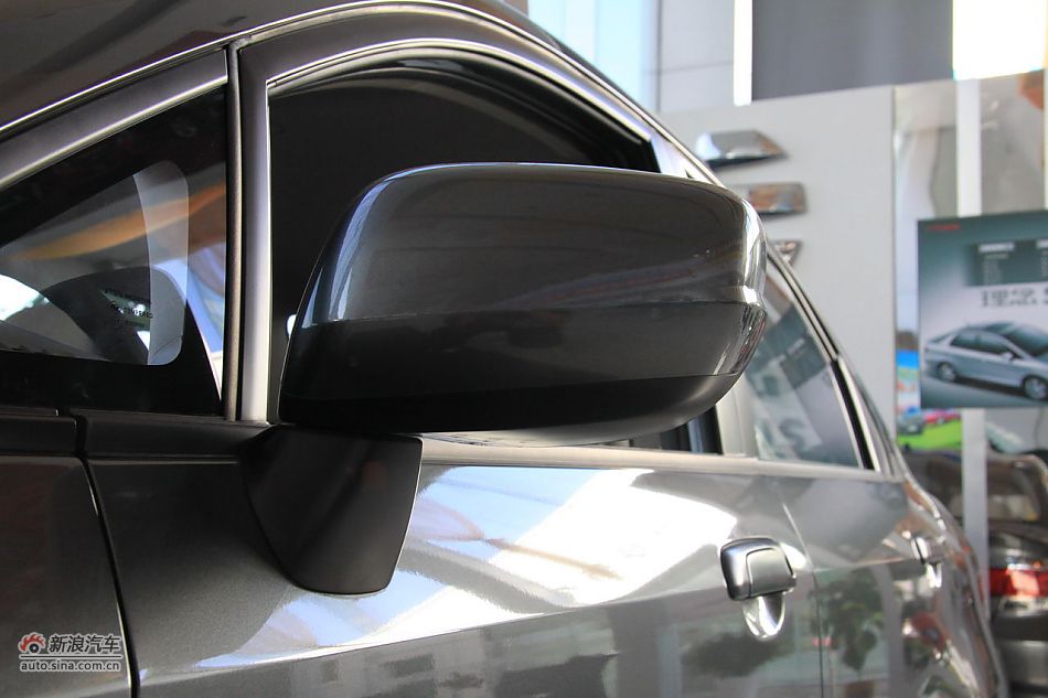 2011款理念S1 1.3L自动舒适版