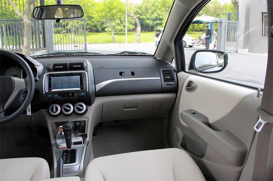 2014款理念S1 1.5L自动豪华版