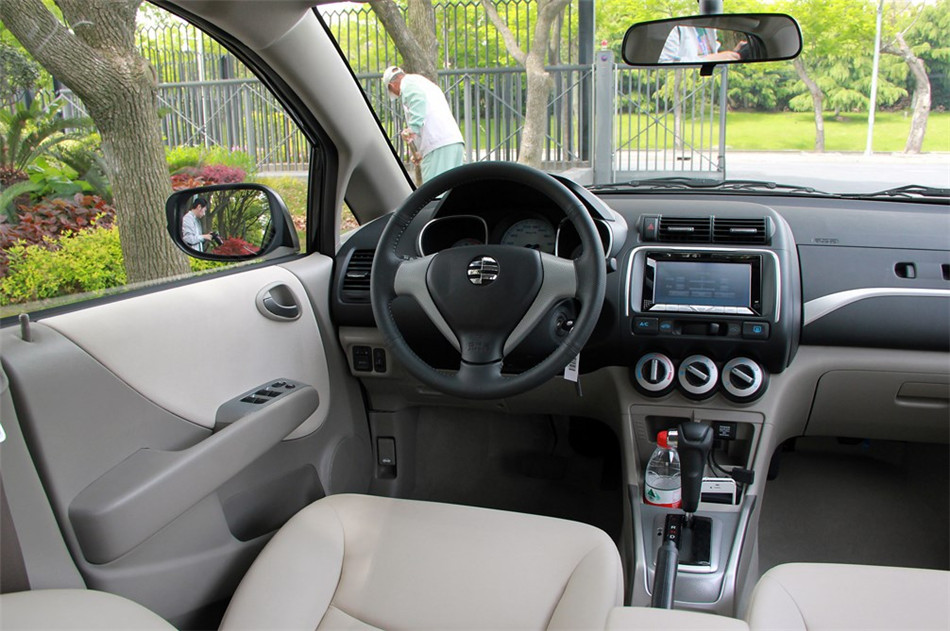 2014款理念S1 1.5L自动豪华版