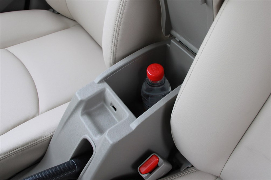 2014款理念S1 1.5L自动豪华版