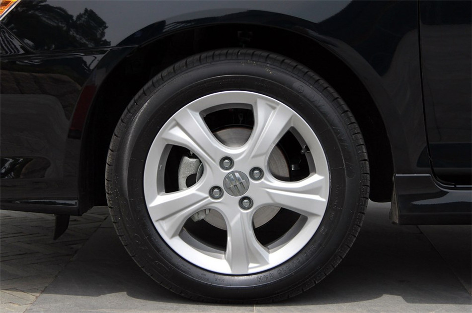 2014款理念S1 1.5L自动豪华版