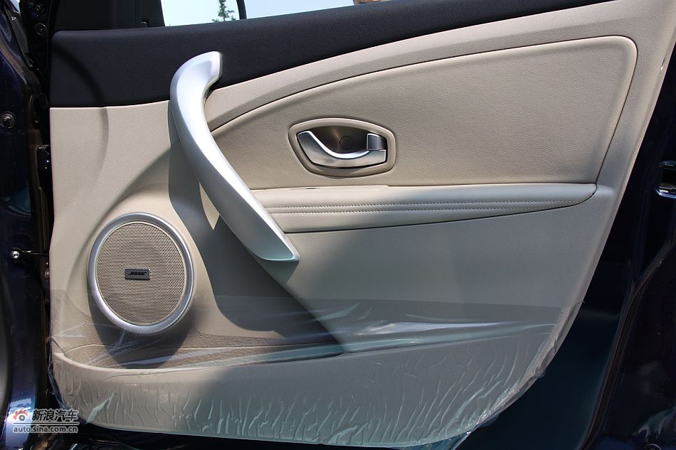 雷诺风朗座椅空间