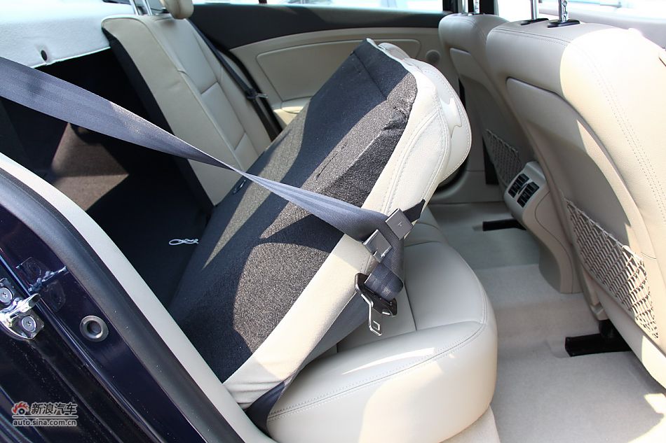 雷诺风朗座椅空间