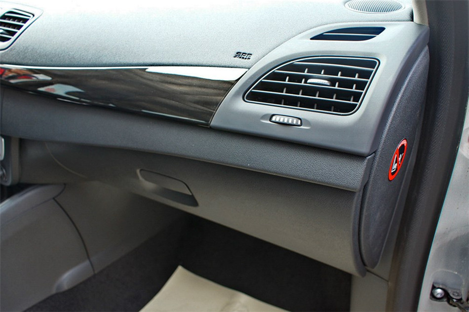 风朗 2013款 2.0L CVT 标准版 内饰