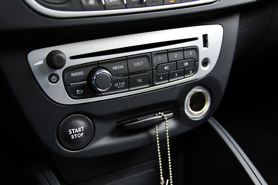 2015款 2.0L 时尚版 内饰