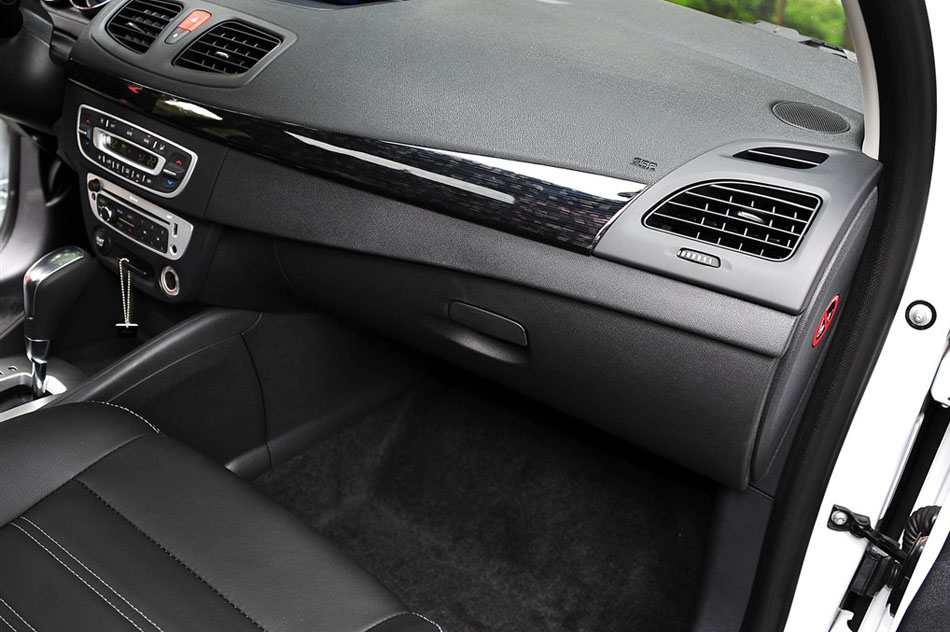 2015款 2.0L 时尚版 内饰