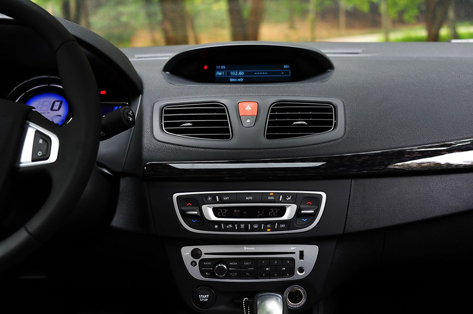2015款 2.0L 时尚版 内饰