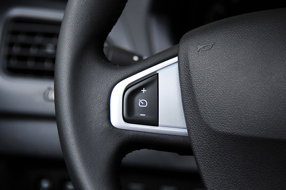 2015款 2.0L 时尚版 内饰