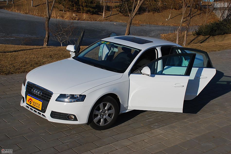 新浪试驾奥迪A4L 1.8T 外观