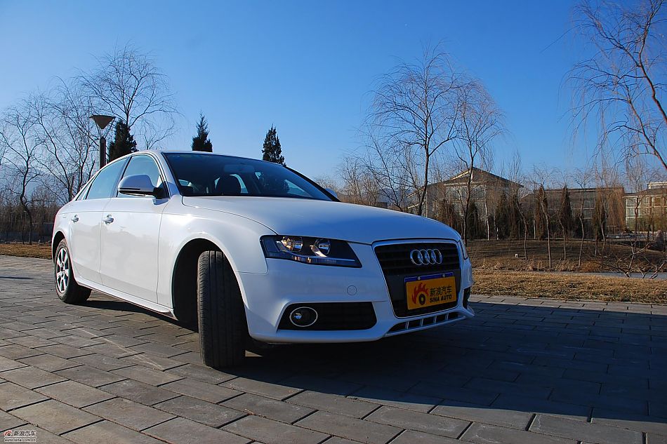 新浪试驾奥迪A4L 1.8T 外观