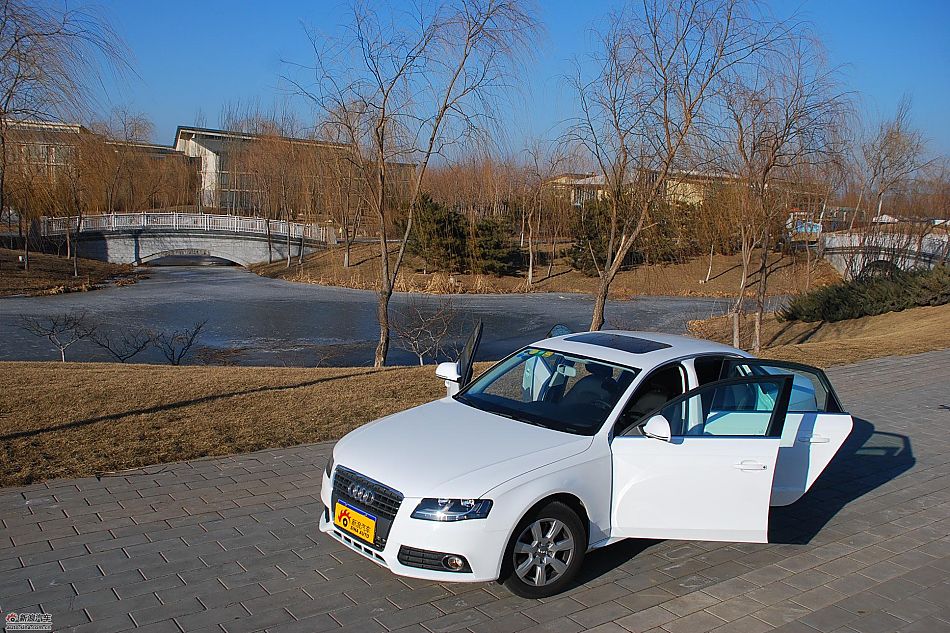 新浪试驾奥迪A4L 1.8T 外观