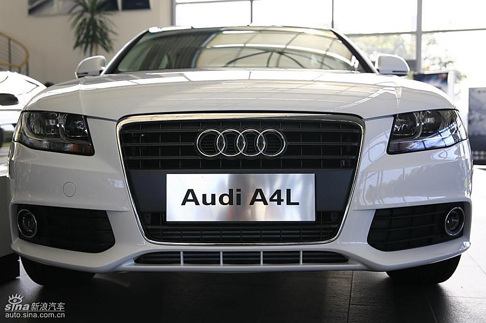 奥迪全新A4L到店实拍