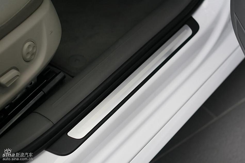 奥迪全新A4L到店实拍-内饰