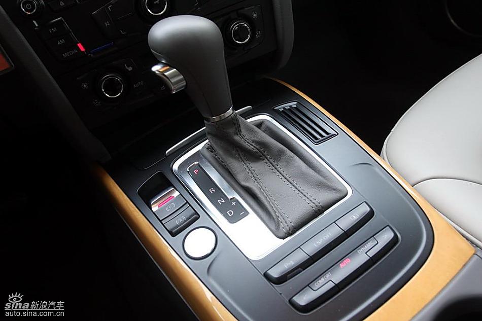 全新奥迪A4L 3.2 FSI quattro旗舰版内饰