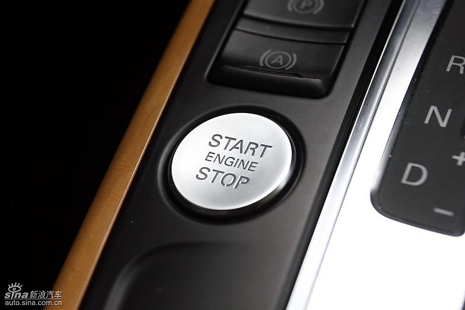 全新奥迪A4L 3.2 FSI quattro旗舰版内饰