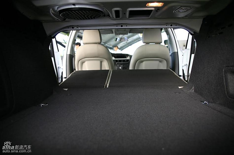 奥迪全新A4L到店实拍-内饰