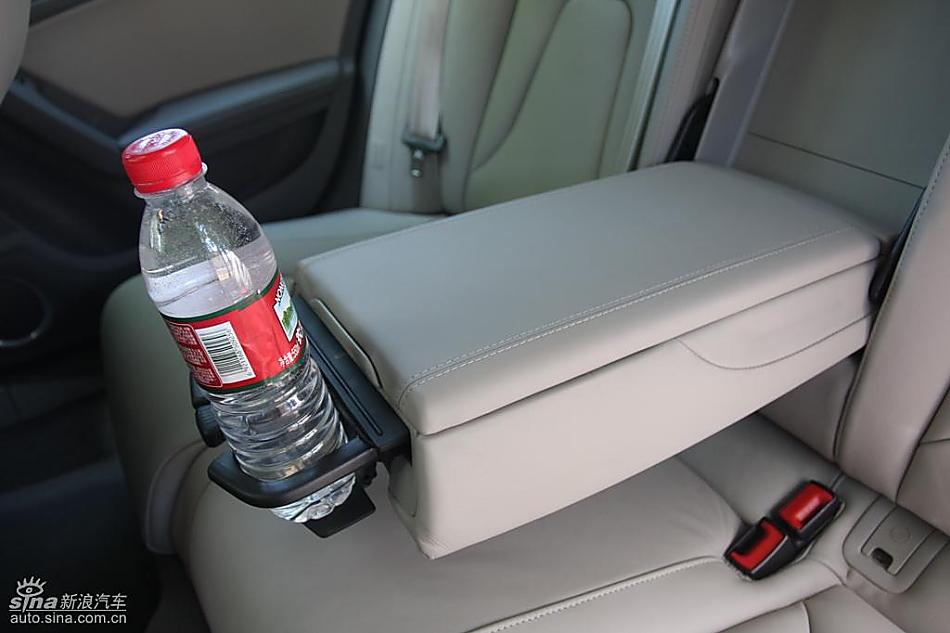 全新奥迪A4L 3.2 FSI quattro旗舰版内饰